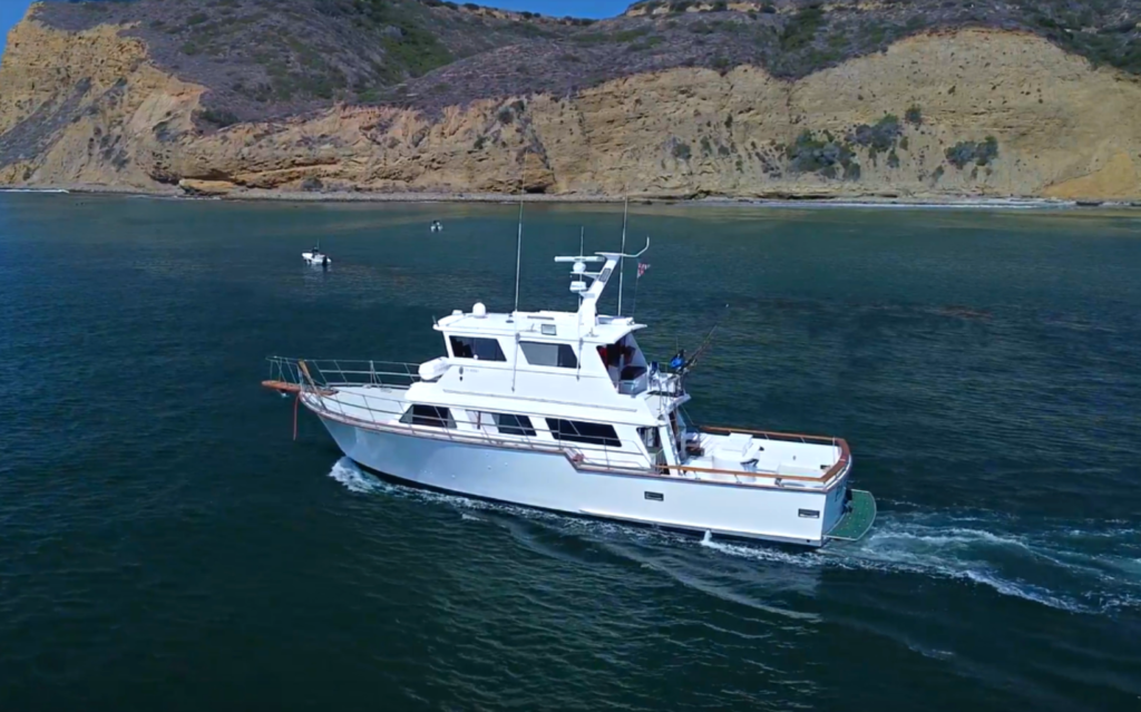 luxury sportfishing yacht-vessel